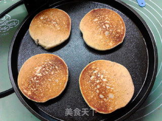 无粉菠萝蜜核松饼的做法步骤：9