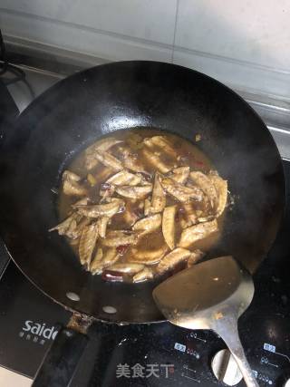 啤酒红烧鸡翅尖的做法步骤：9