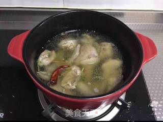 冬瓜薏米老鸭汤的做法步骤：4