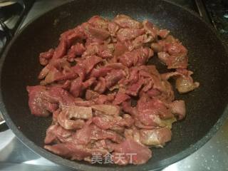 洋葱孜然炒牛肉的做法步骤：3