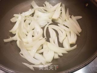 洋葱孜然炒牛肉的做法步骤：5