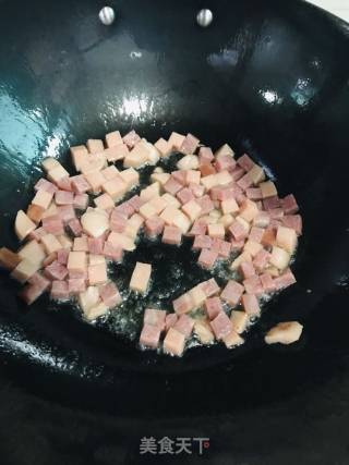 火腿肉炒丁的做法步骤：4