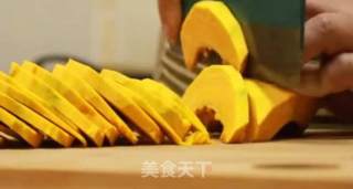 （红黄绿紫白）5色五珍粉饺子超详细做法（多种包法），加一物，健脾养胃还去湿气，痰湿肥胖小主必备美食，网友：馋的直舔屏！的做法步骤：1
