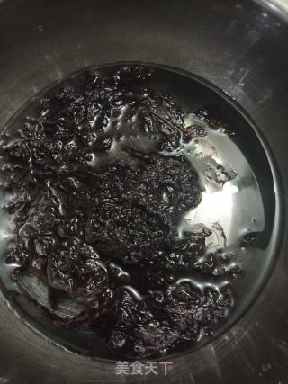 “ 润燥好汤水 ”虾米紫菜汤的做法步骤：2