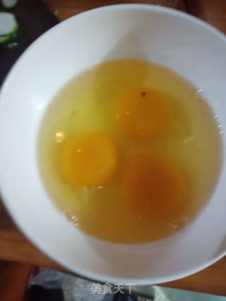 “ 润燥好汤水 ”虾米紫菜汤的做法步骤：3