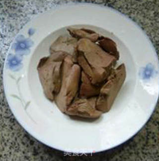 油菜蕻鹅肝炒花菜的做法步骤：3