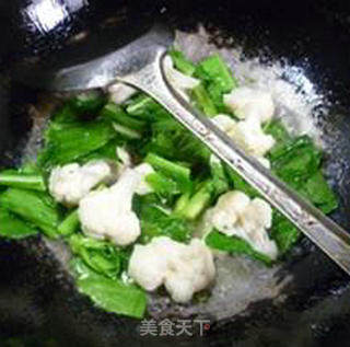 油菜蕻鹅肝炒花菜的做法步骤：9