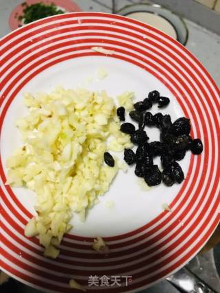 豉油生菜的做法步骤：2
