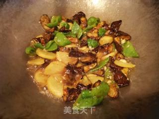 东北地三鲜的做法步骤：16