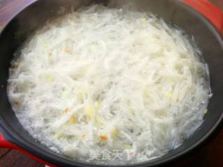 #润燥好汤水#虾仁萝卜丝汤的做法步骤：5