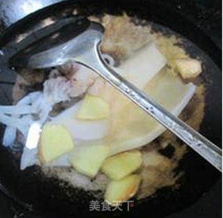 雪菜鱿鱼炒鸡蛋的做法步骤：7