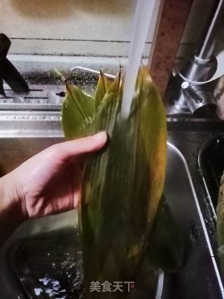 粽子的做法步骤：1