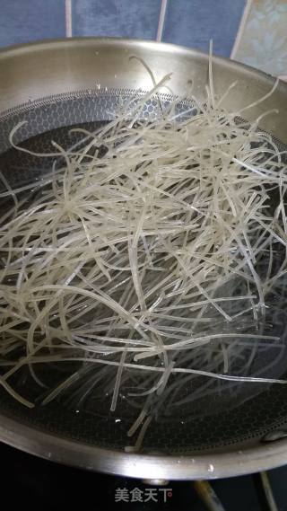 红薯粉大杂荟的做法步骤：1