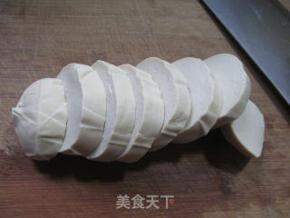 黑木耳鹌鹑蛋烧圆素鸡的做法步骤：2