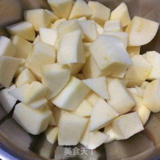 冰糖苹果糖水的做法步骤：3