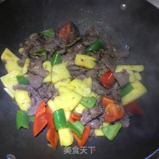 菠萝炒牛肉的做法步骤：10