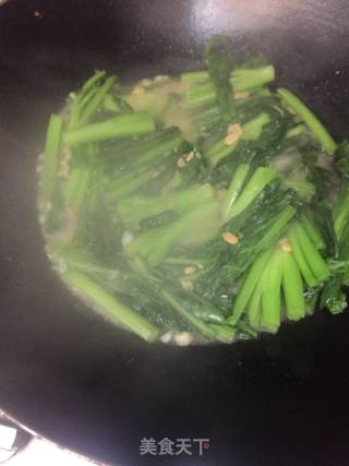 黄豆酱炒春菜的做法步骤：9