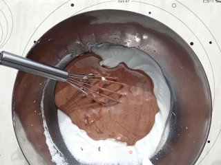 巧克力香蕉慕斯的做法步骤：5