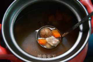 无花果胡萝卜瘦肉汤的做法步骤：7