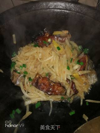 萝卜丝炒腊鱼的做法步骤：7