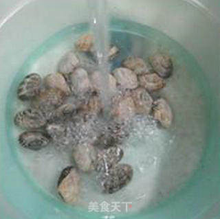 青萝卜炒花蛤的做法步骤：5