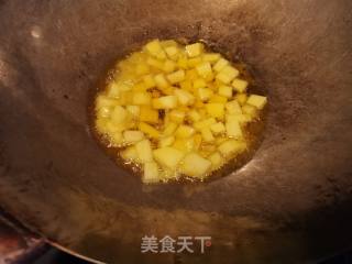 腊肠煲仔饭的做法步骤：5