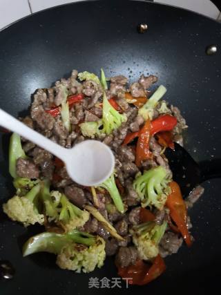 牛肉煸炒有机花菜的做法步骤：5