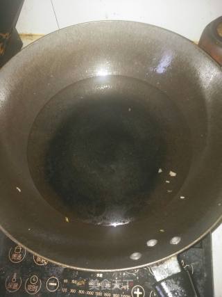 “润燥好汤水”：生菜粉条汤的做法步骤：2