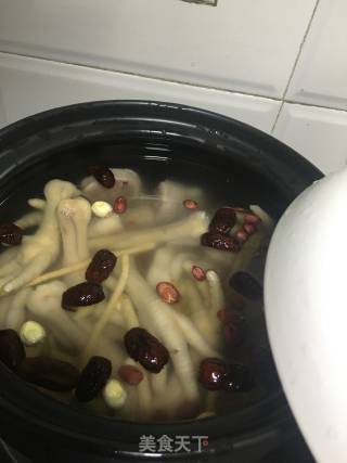 美容靓汤（花胶煲鸡爪）的做法步骤：12