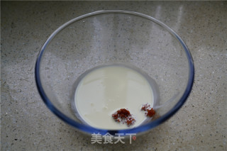 奶香桂花蛋饼的做法步骤：2