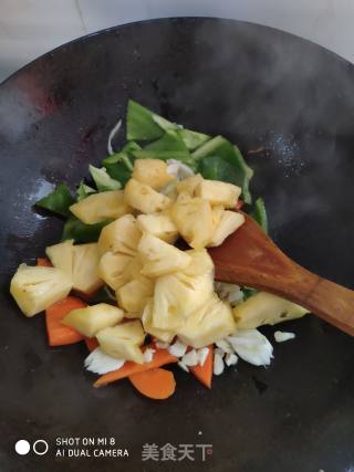 菠萝咕喽肉的做法步骤：8