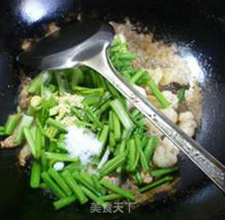 香芹里脊肉炒花菜的做法步骤：11