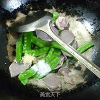 荷兰豆炒鹅胗的做法步骤：7