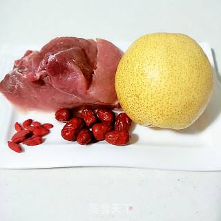 肉丸梨汤的做法步骤：1