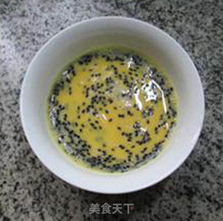 香芹炒芝麻鸡蛋的做法步骤：7