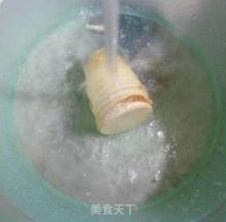 韭菜里脊肉炒冬笋的做法步骤：4