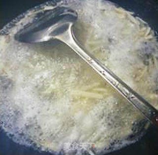 韭菜里脊肉炒冬笋的做法步骤：9