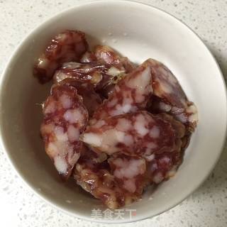 电饭锅版煲仔饭的做法步骤：4