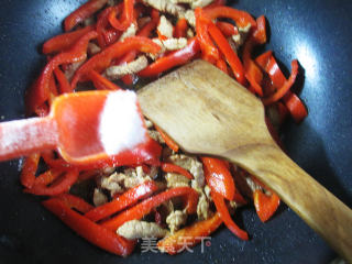 里脊肉炒红椒的做法步骤：10