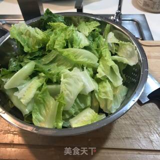 鲑鱼奶酪沙拉的做法步骤：2