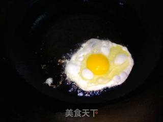 孜然煎蛋的做法步骤：2