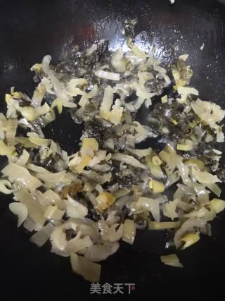 酸菜牛肉面的做法步骤：1