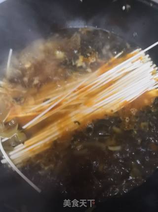 酸菜牛肉面的做法步骤：3