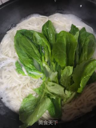 海带鸡丝面的做法步骤：2