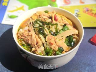 海带鸡丝面的做法步骤：7