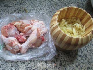 蒜蓉鸡翅根的做法步骤：1