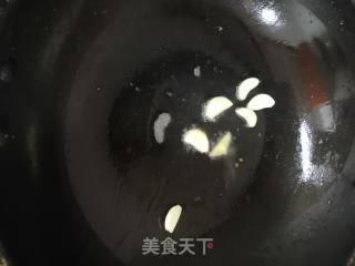 油堆炒菜心的做法步骤：1
