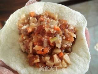 猪肉杏鲍菇胡萝卜包子的做法步骤：18