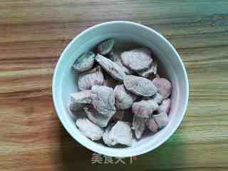 春笋玉米胡萝卜瘦肉汤的做法步骤：2
