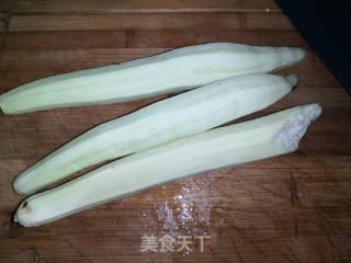 蚝油烧茄子的做法步骤：1